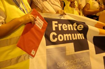 20251024greve admpublica piquete
